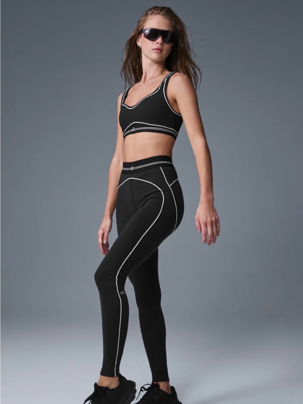 Alo Women’s Black/White 2-Piece Sports Bra & Leggings Set Size S Stretch